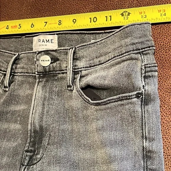 Frame LeHigh Straight Sleepy Hollow Two-Tone Jeans              *All jeans BOGO* - Picture 9 of 16